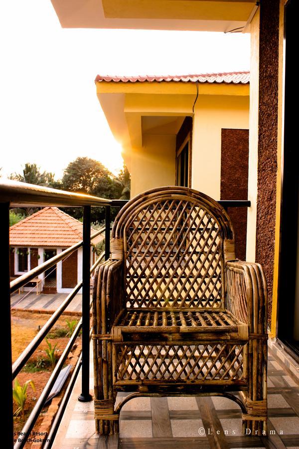 Lotus Beach Resort Гокарна Экстерьер фото